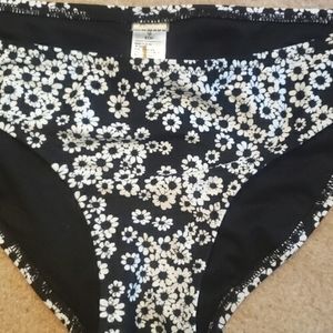 XS Old Navy bikini bottoms